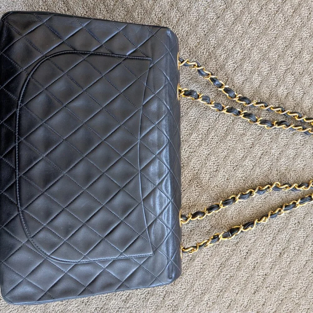 Chanel Vintage Maxi Jumbo Classic Flap Bag Lambskin Leather - Picture 2 of 7